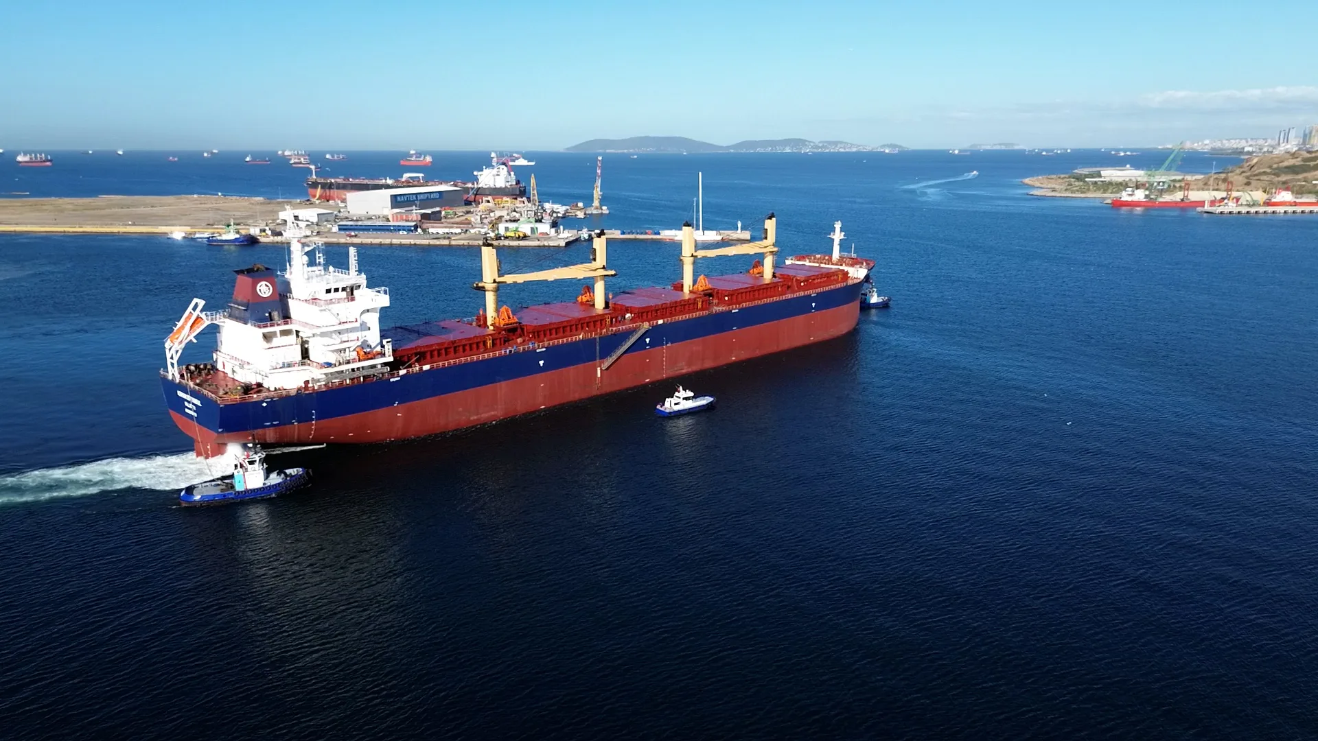 M/V KIRAN ISTANBUL at sea